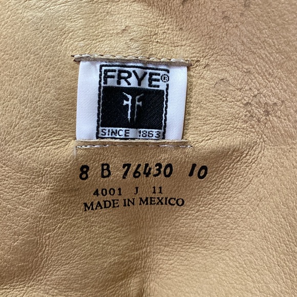 Frye Melissa Button Leather Back Zip Boots- Size 8 - Picture 12 of 16